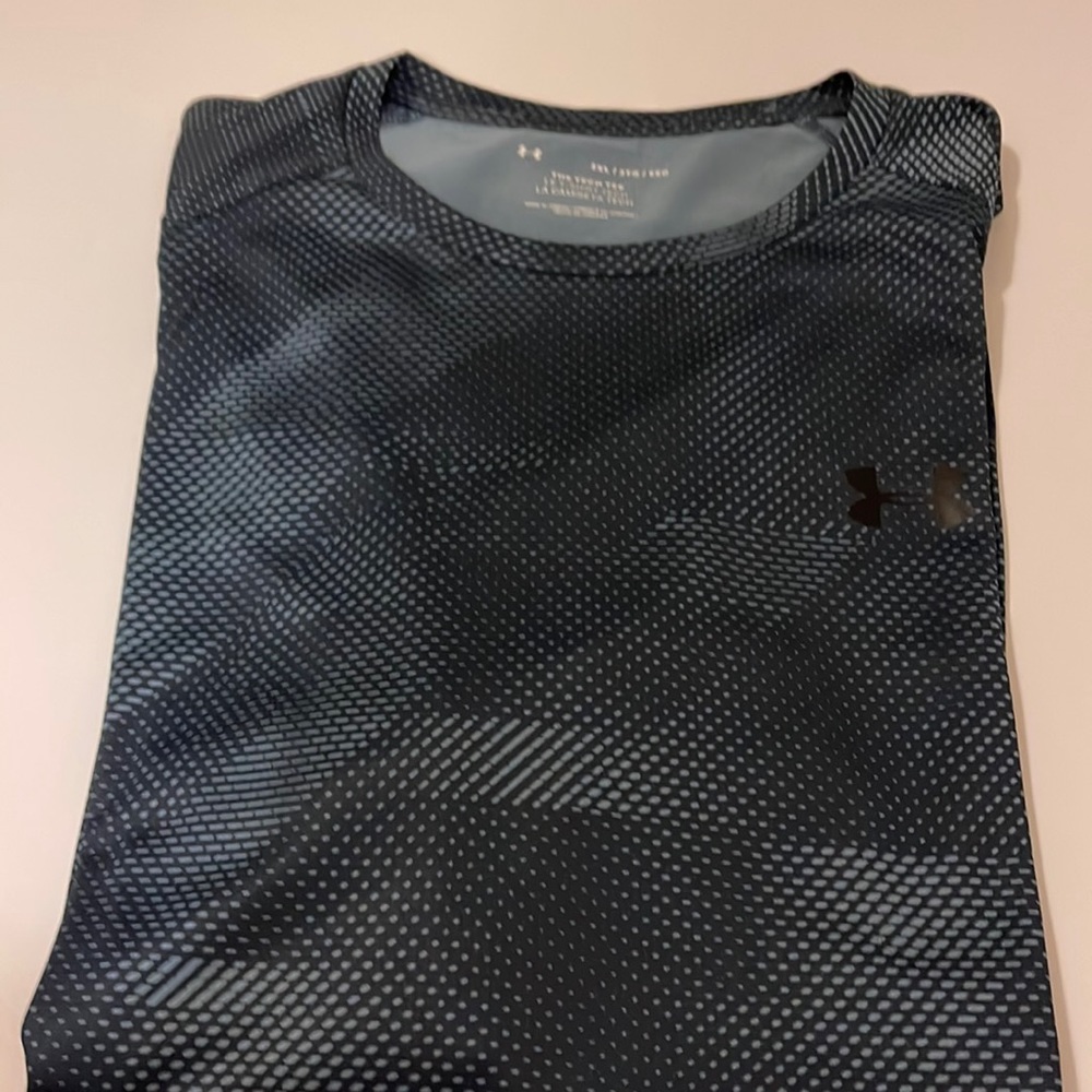Under Armour blue patterned T-shirt